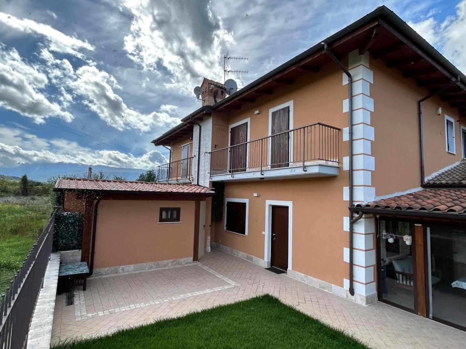 Casa Vacanze Boutique House Casa Mimo San Demetrio ne' Vestini Exterior photo